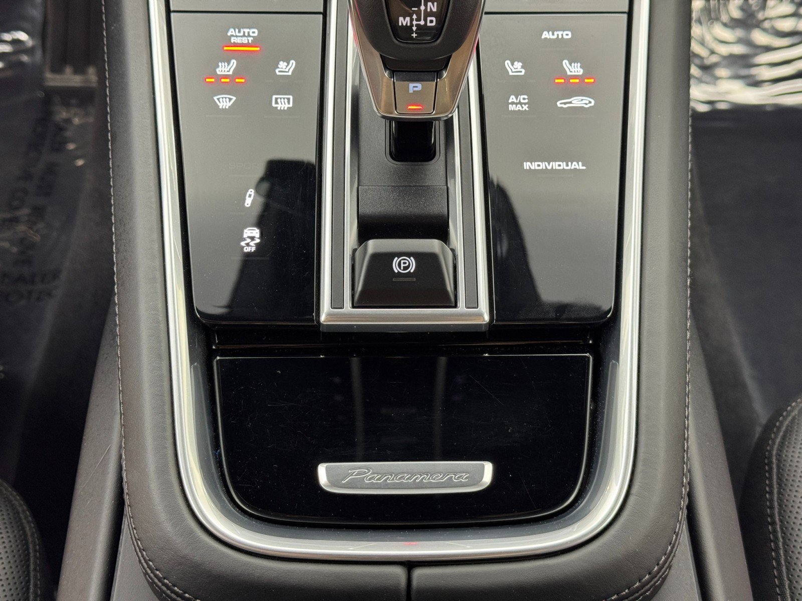 Used 2019 Porsche Panamera 4 Executive w/ Premium Package Plus image 31