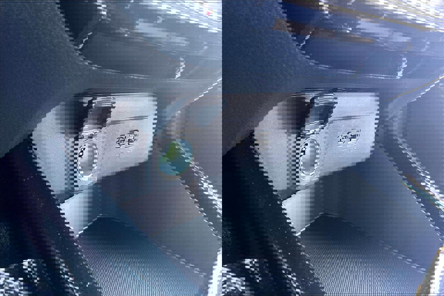 Used 2025 Chevrolet Trax ACTIV image 38