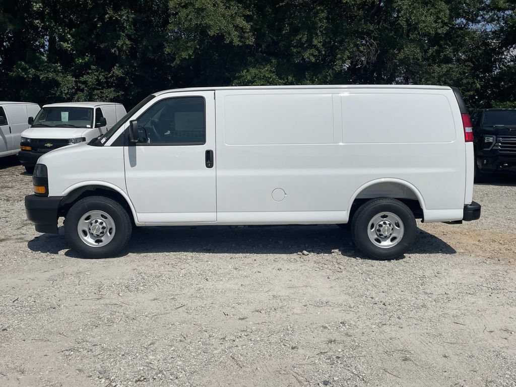 New 2026 Chevrolet Express 2500 w/ Driver Convenience Package RWD image 2