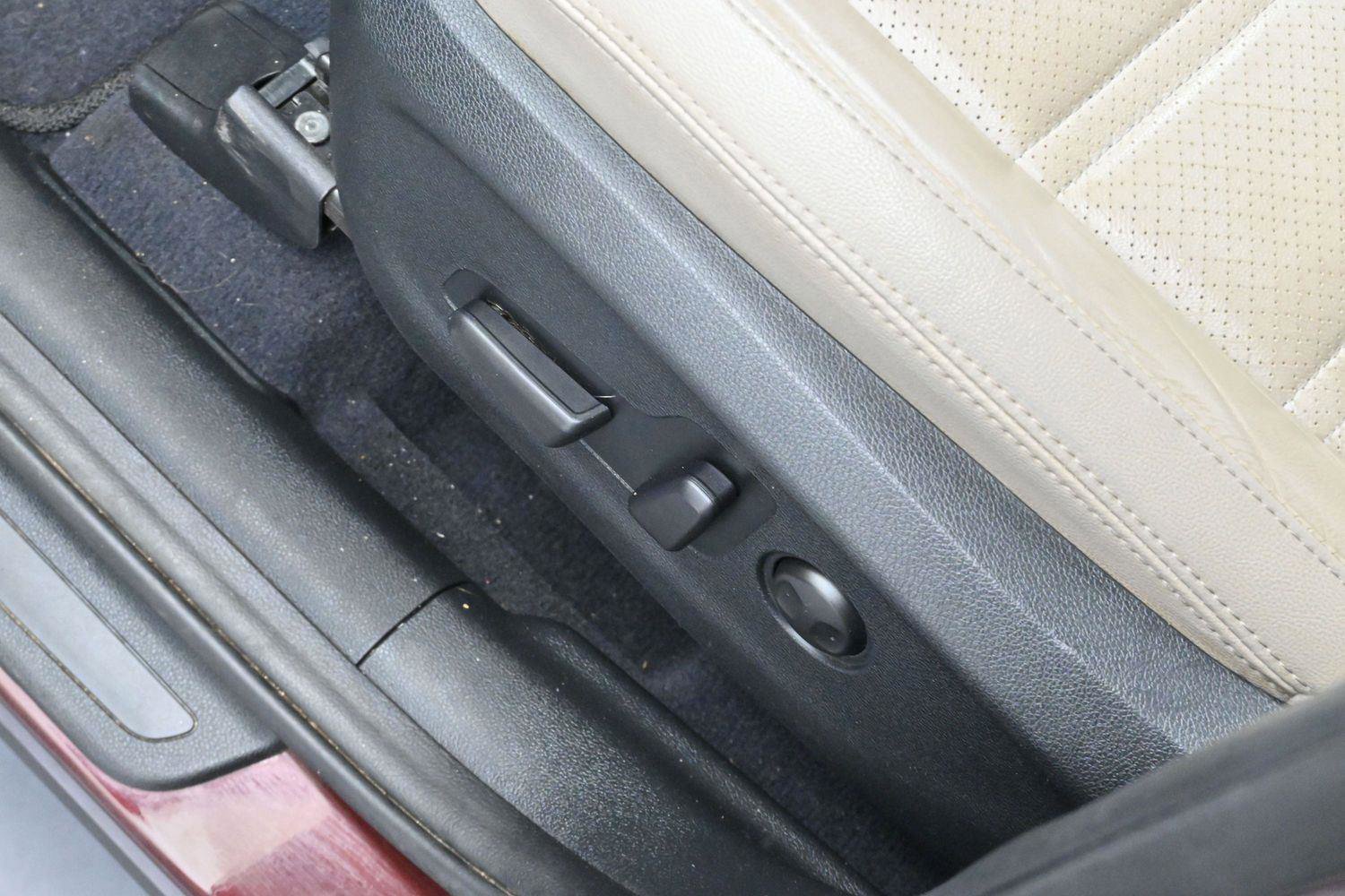 Used 2020 Kia Sorento EX FWD image 13