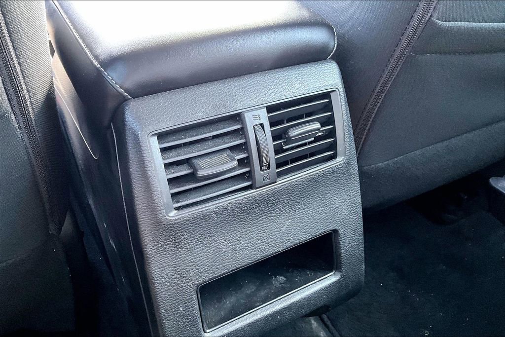 Used 2023 Mitsubishi Outlander ES image 33