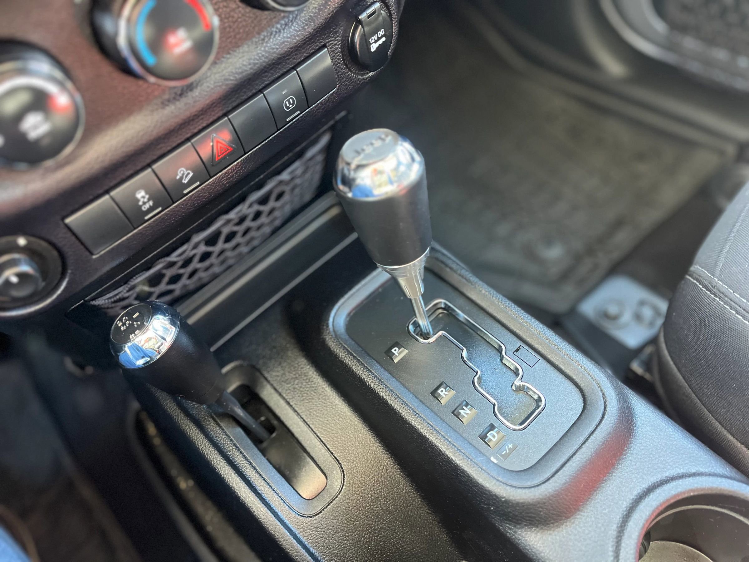 Used 2014 Jeep Wrangler Unlimited Sahara w/ Dual Top Group image 22