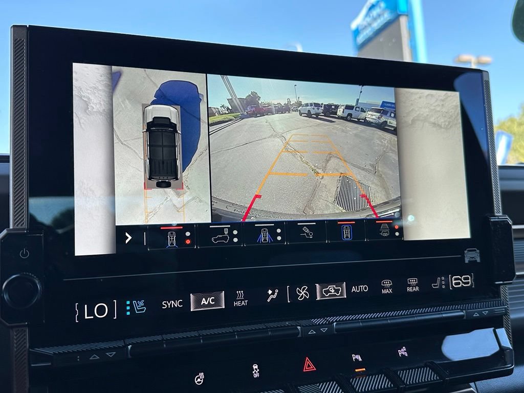Certified 2024 GMC Hummer EV 2X w/ LPO, Illumination Package AWD/4WD image 37