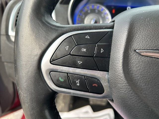 Used 2019 Chrysler 300 Touring w/ Sport Appearance Package image 17