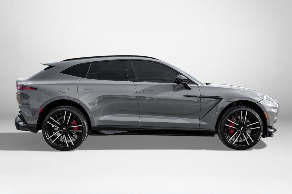 Used 2024 Aston Martin DBX 707 image 5