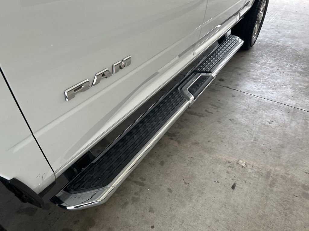 Certified 2024 RAM 2500 Big Horn AWD/4WD image 14