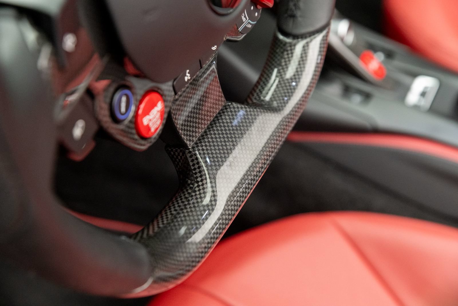Used 2022 Ferrari 812 GTS RWD image 24