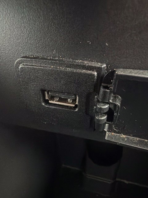 Used 2018 Ford Explorer XLT w/ Equipment Group 202A FWD image 41