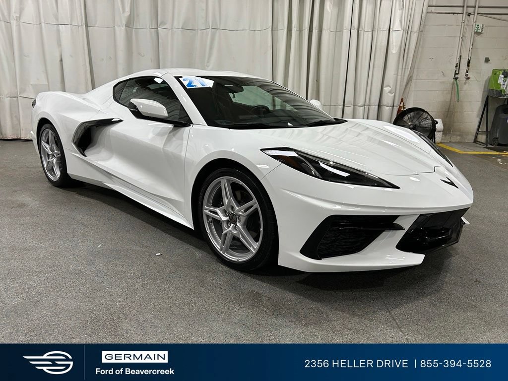 Used 2021 Chevrolet Corvette Stingray Coupe w/ 1LT RWD video 1