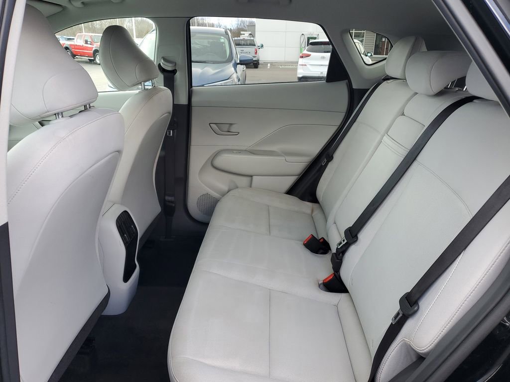 Used 2025 Hyundai Kona SEL image 29