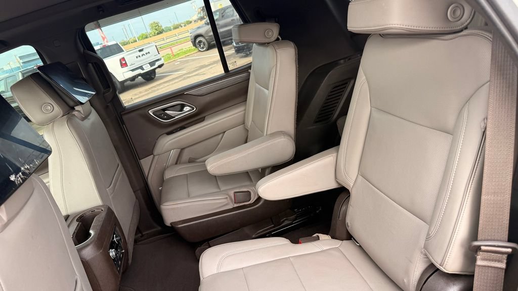 Used 2021 GMC Yukon SLT w/ SLT Luxury Plus Package AWD/4WD image 25