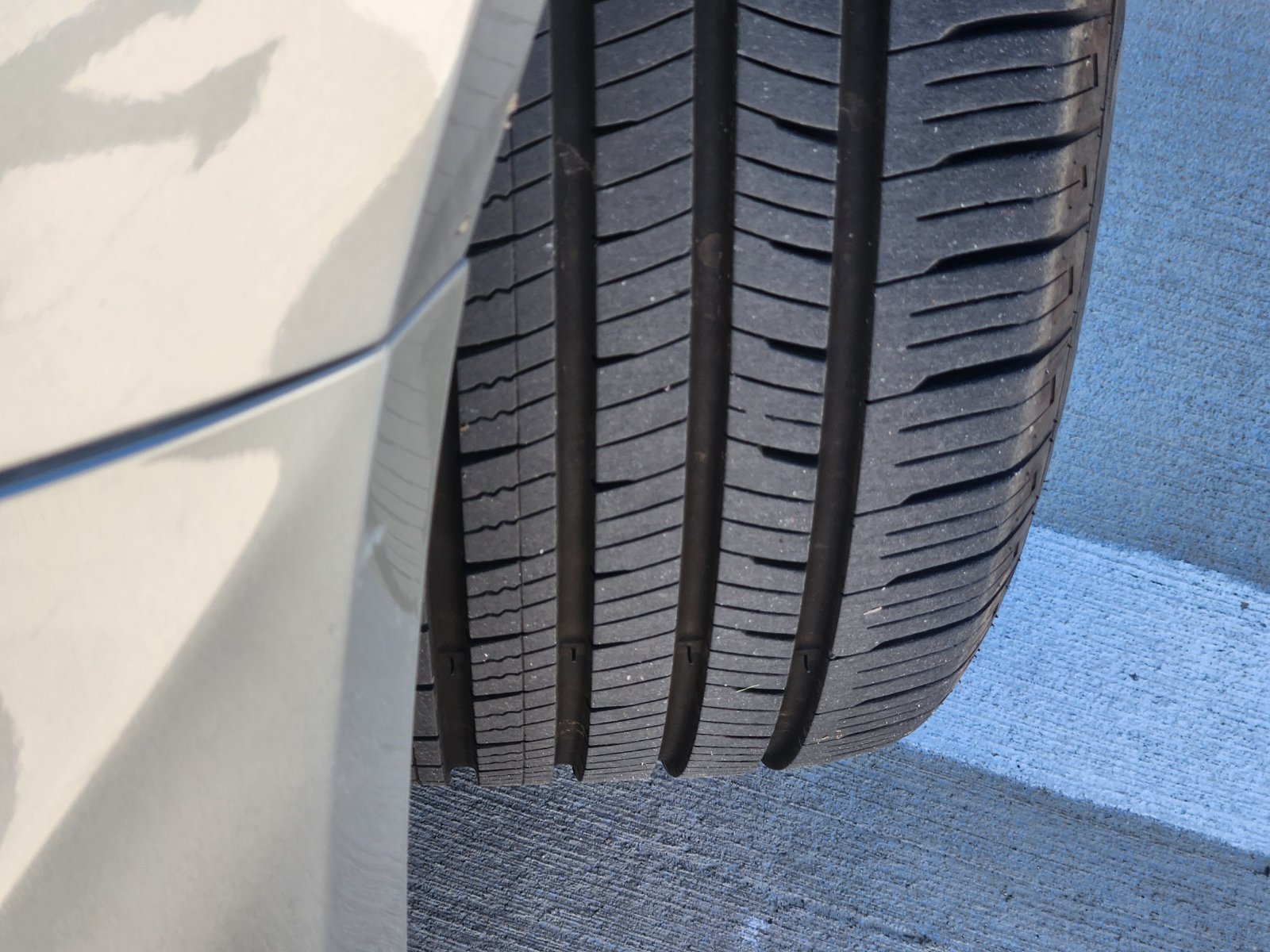 Used 2025 Chevrolet Malibu LT FWD image 12