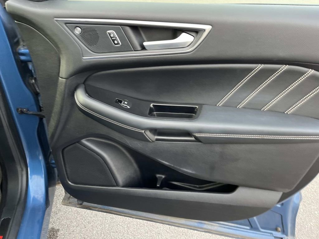 Used 2020 Ford Edge ST w/ Equipment Group 401A image 21