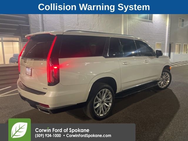 Used 2022 Cadillac Escalade ESV Luxury image 3