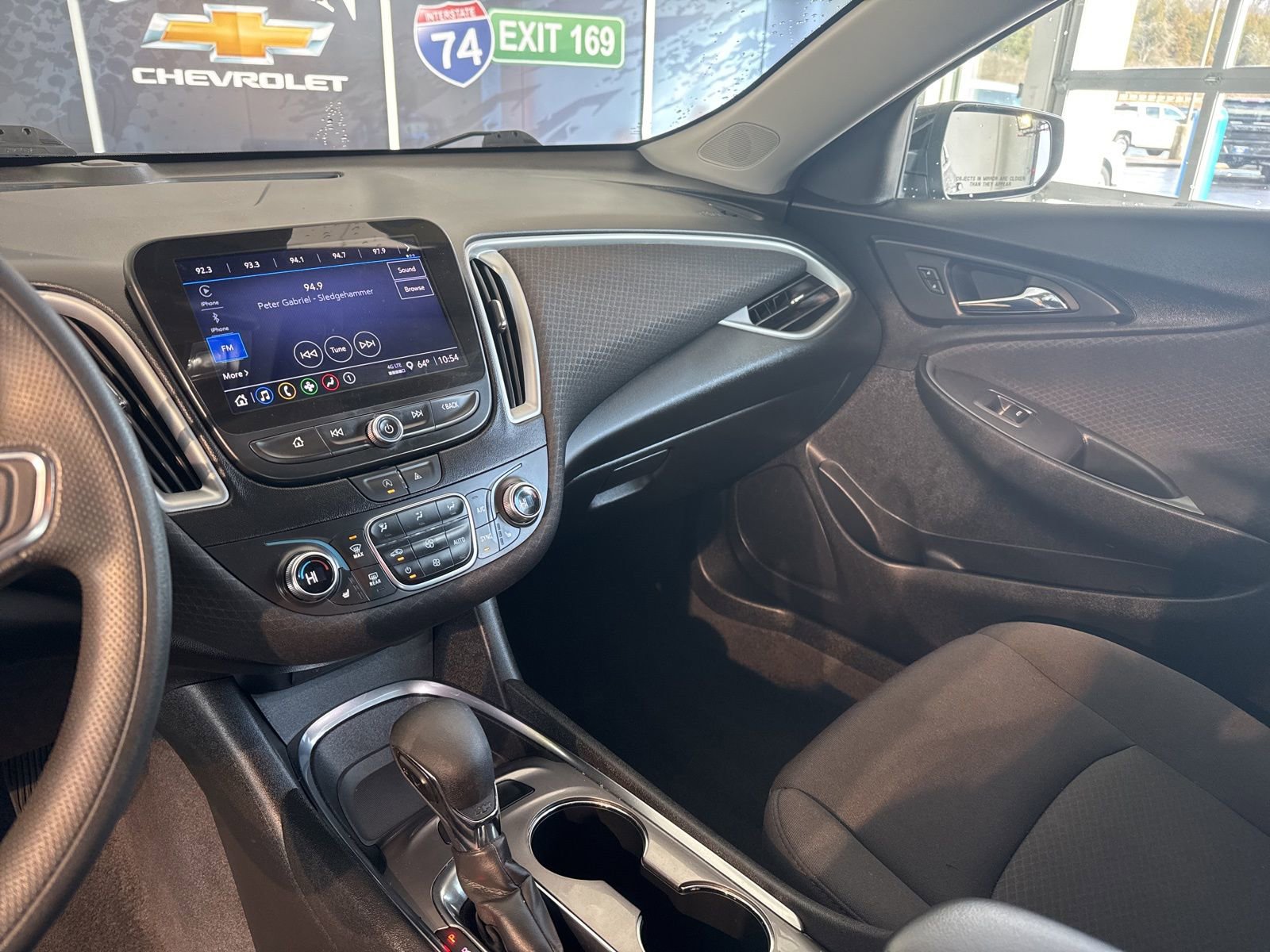 Used 2023 Chevrolet Malibu LT image 24