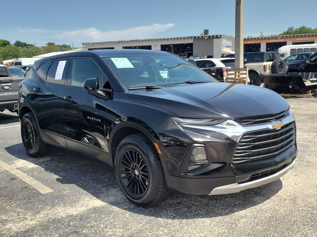 Used 2019 Chevrolet Blazer LT FWD image 2