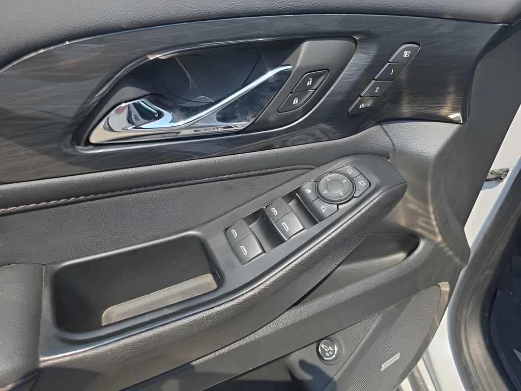 Used 2023 Chevrolet Traverse High Country w/ LPO, Floor Liner Package AWD/4WD image 14