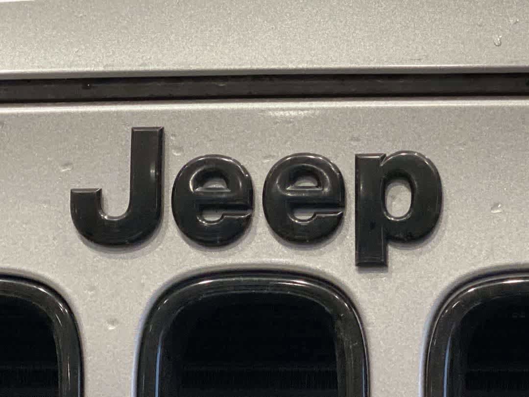 Used 2014 Jeep Wrangler Unlimited Sahara AWD/4WD image 10