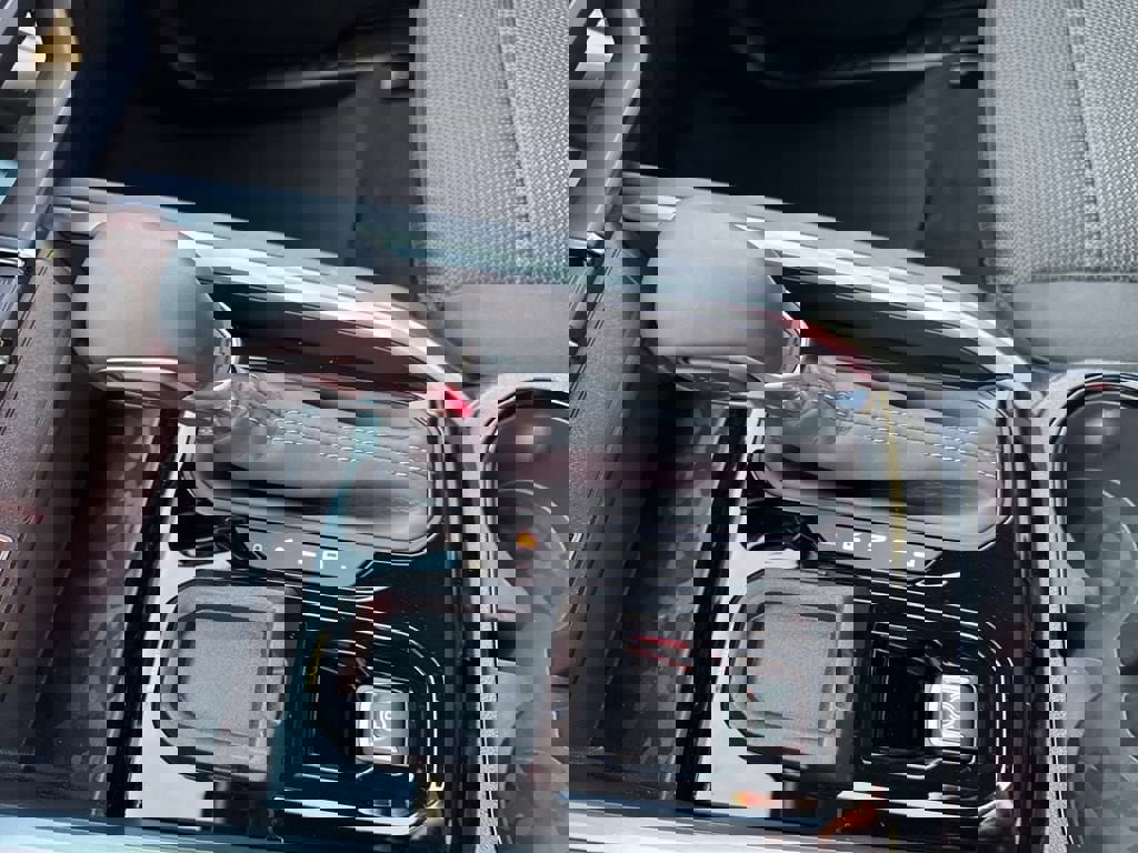 New 2025 Chevrolet Colorado LT image 15