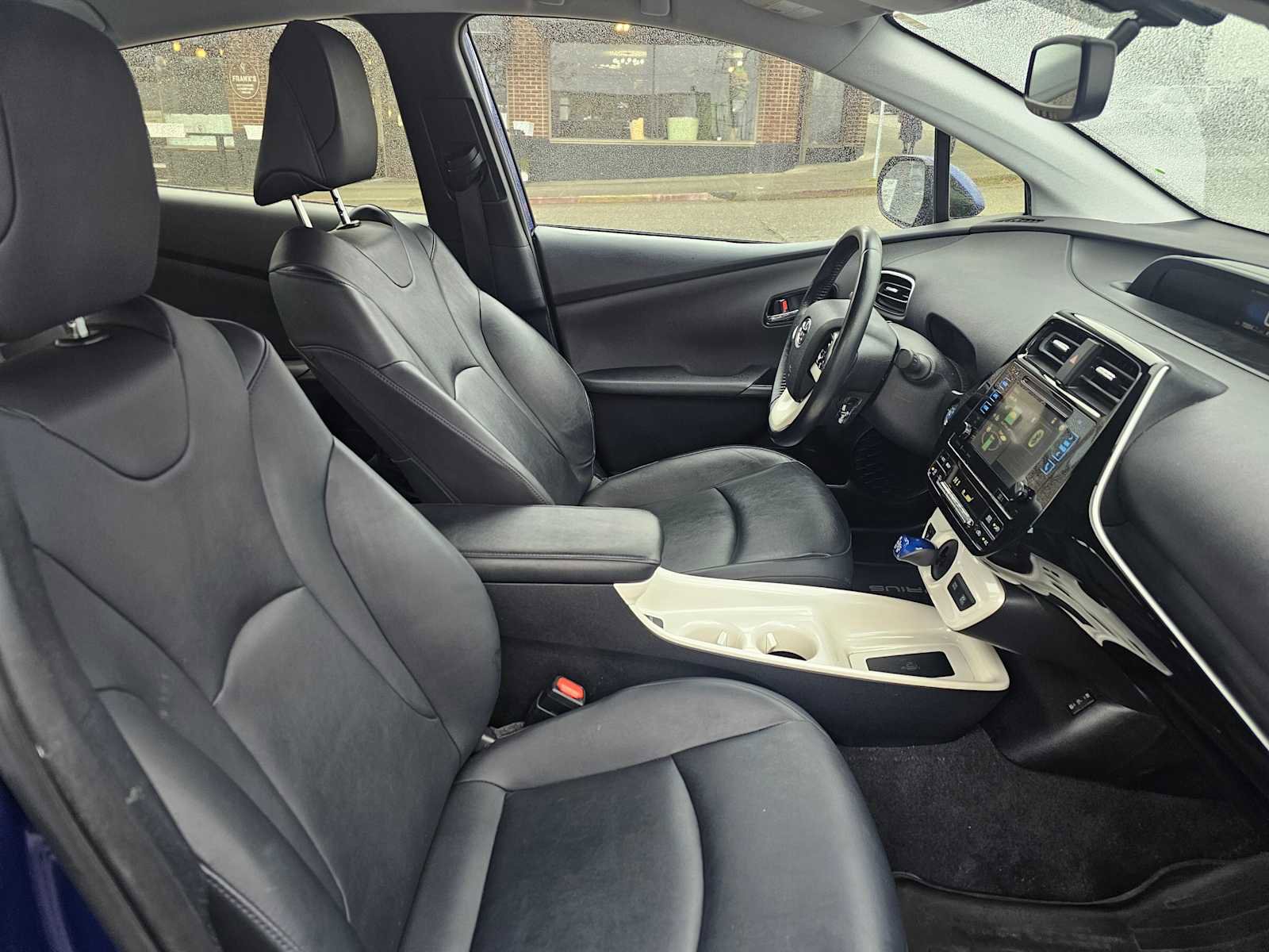 Used 2016 Toyota Prius Four image 8