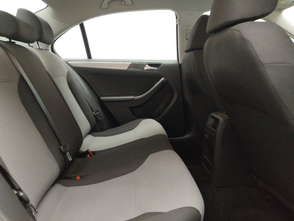 Used 2018 Volkswagen Jetta S image 19