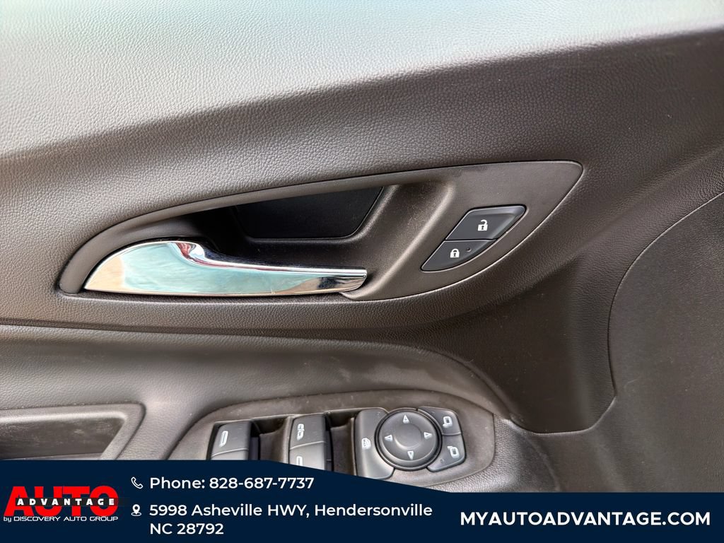 Used 2024 Chevrolet Equinox LT AWD/4WD image 9