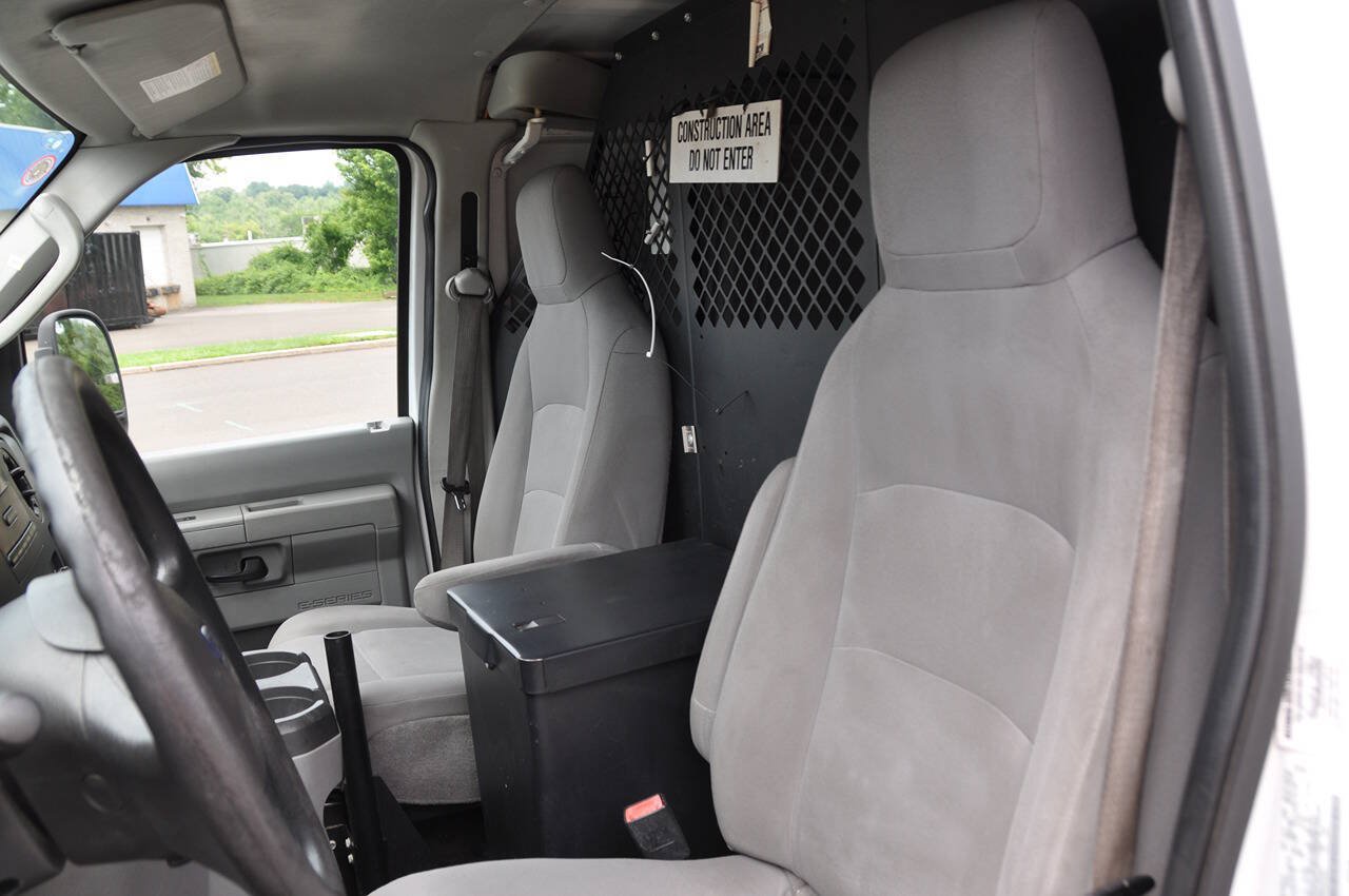 Used 2013 Ford E-150 and Econoline 150 w/ PWR Group RWD image 22