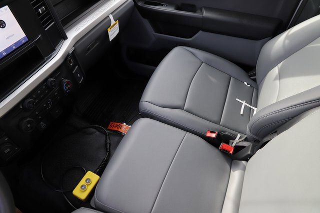 Used 2024 Ford F550 XL 2D Standard Cab image 24