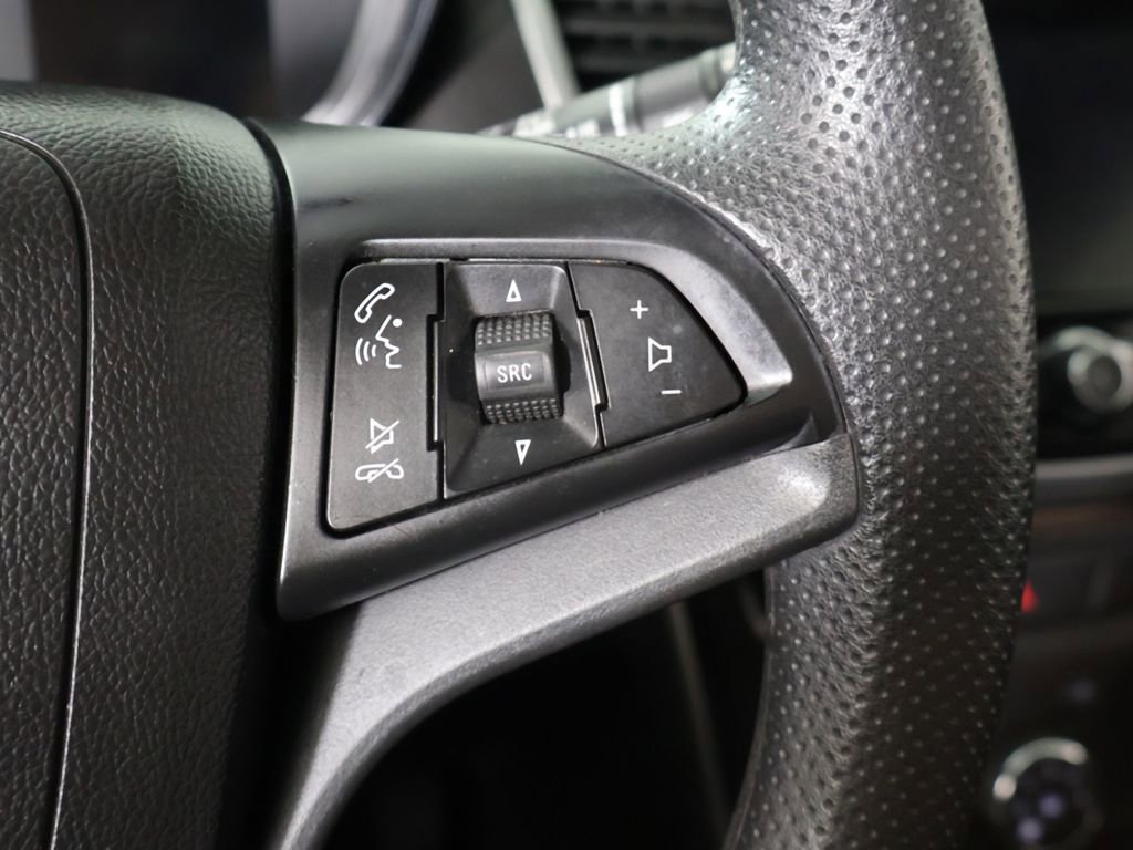 Used 2022 Chevrolet Trax LS AWD/4WD image 33