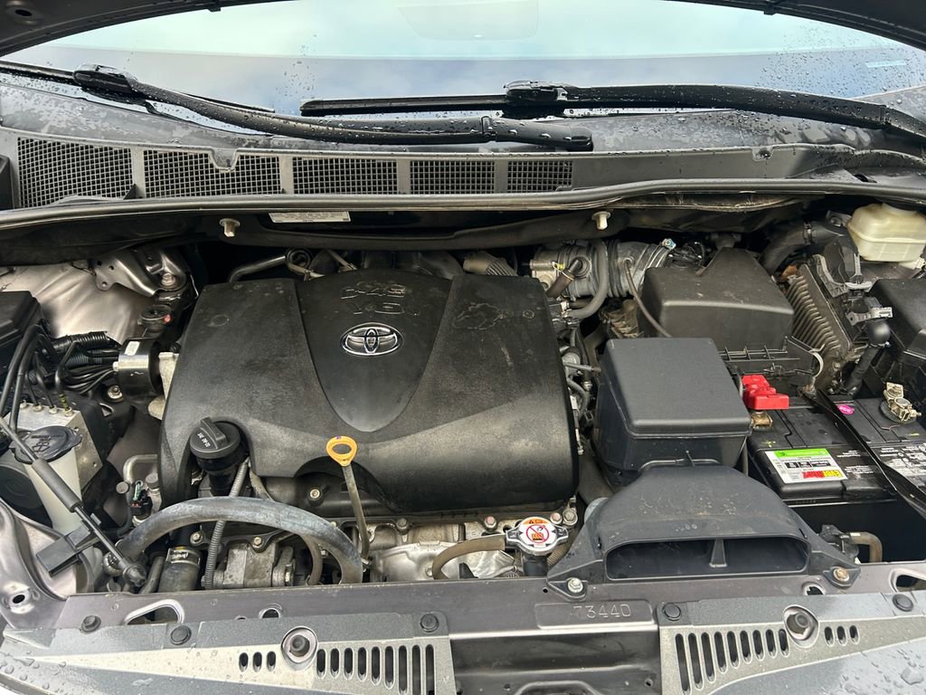 Used 2019 Toyota Sienna XLE FWD image 29