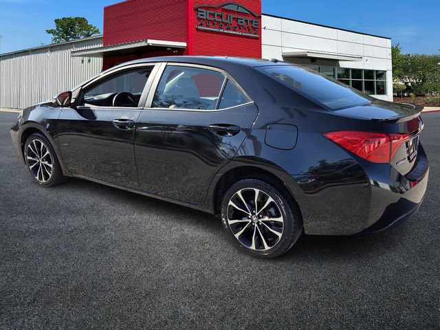 Used 2019 Toyota Corolla XSE image 3