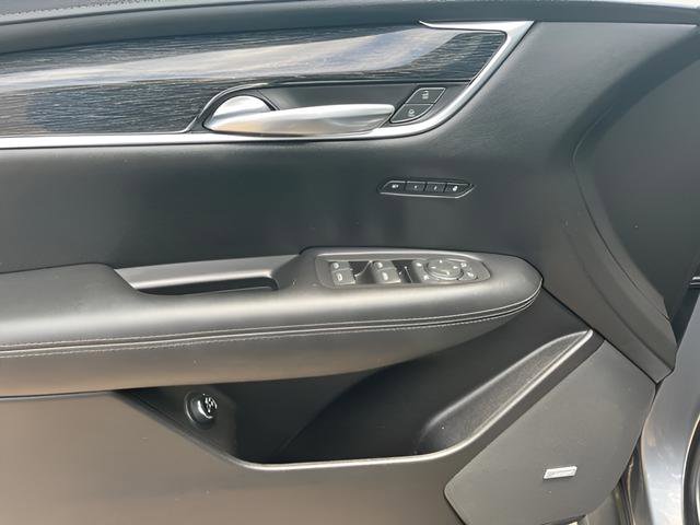 Used 2020 Cadillac XT5 Premium Luxury AWD/4WD image 13