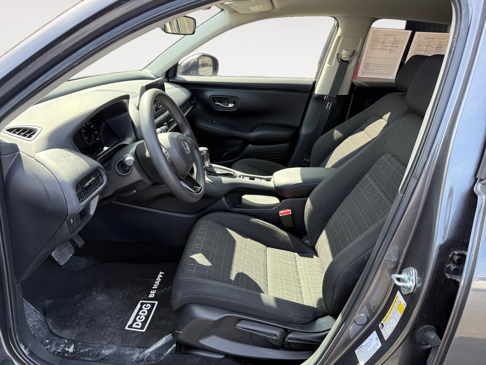 Used 2025 Honda HR-V LX image 10