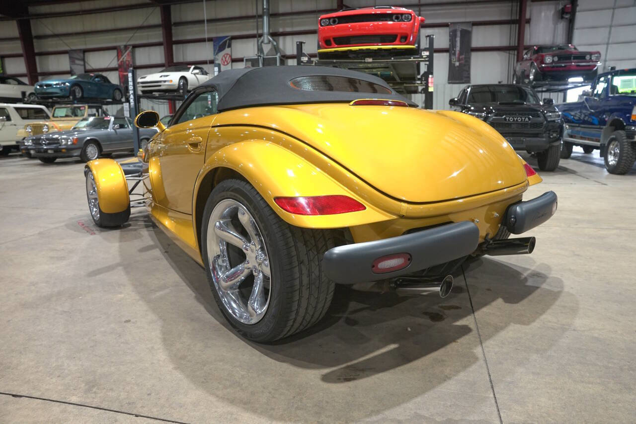 Used 2002 Chrysler Prowler RWD image 22