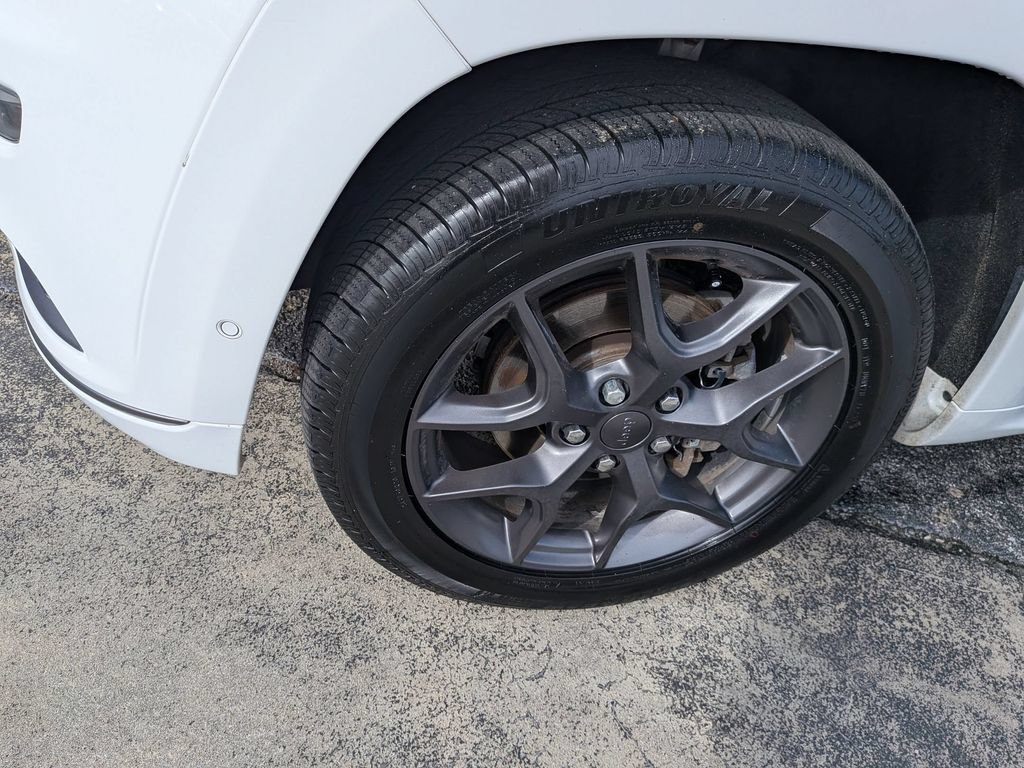 Used 2019 Jeep Grand Cherokee Limited X AWD/4WD image 7