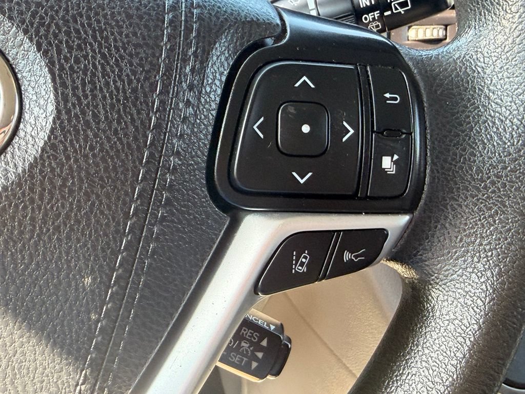 Used 2019 Toyota Sienna LE FWD image 26