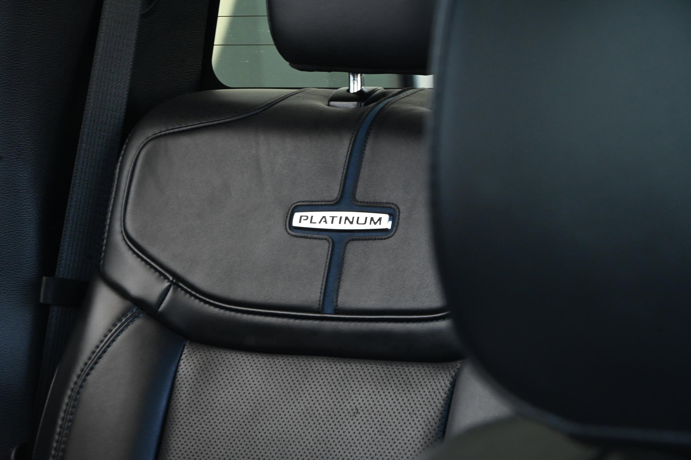 Used 2025 Ford F450 Platinum image 37