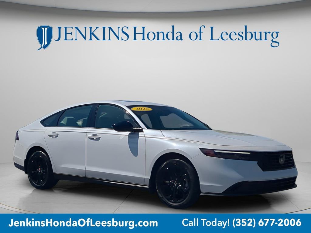 Used 2025 Honda Accord SE image 2