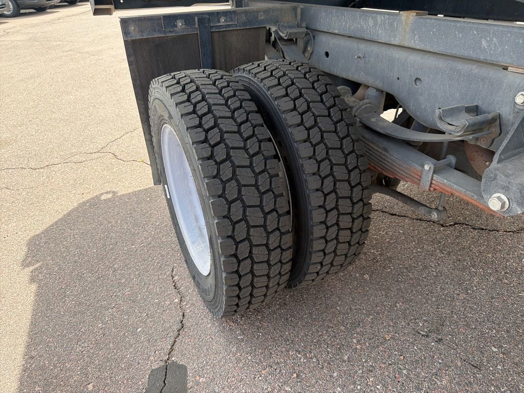 Used 2023 Ford F550 4x4 Regular Cab Super Duty image 25