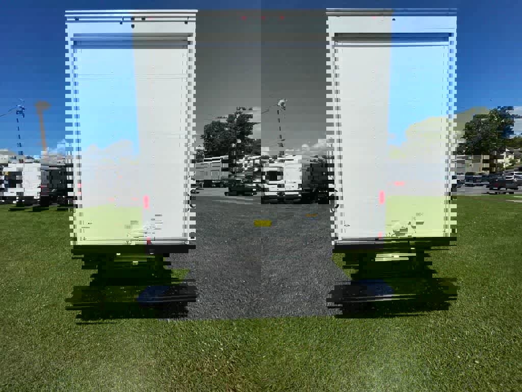 New 2024 Ford E-450 and Econoline 450 Super Duty w/ Power Windows & Locks Group image 10