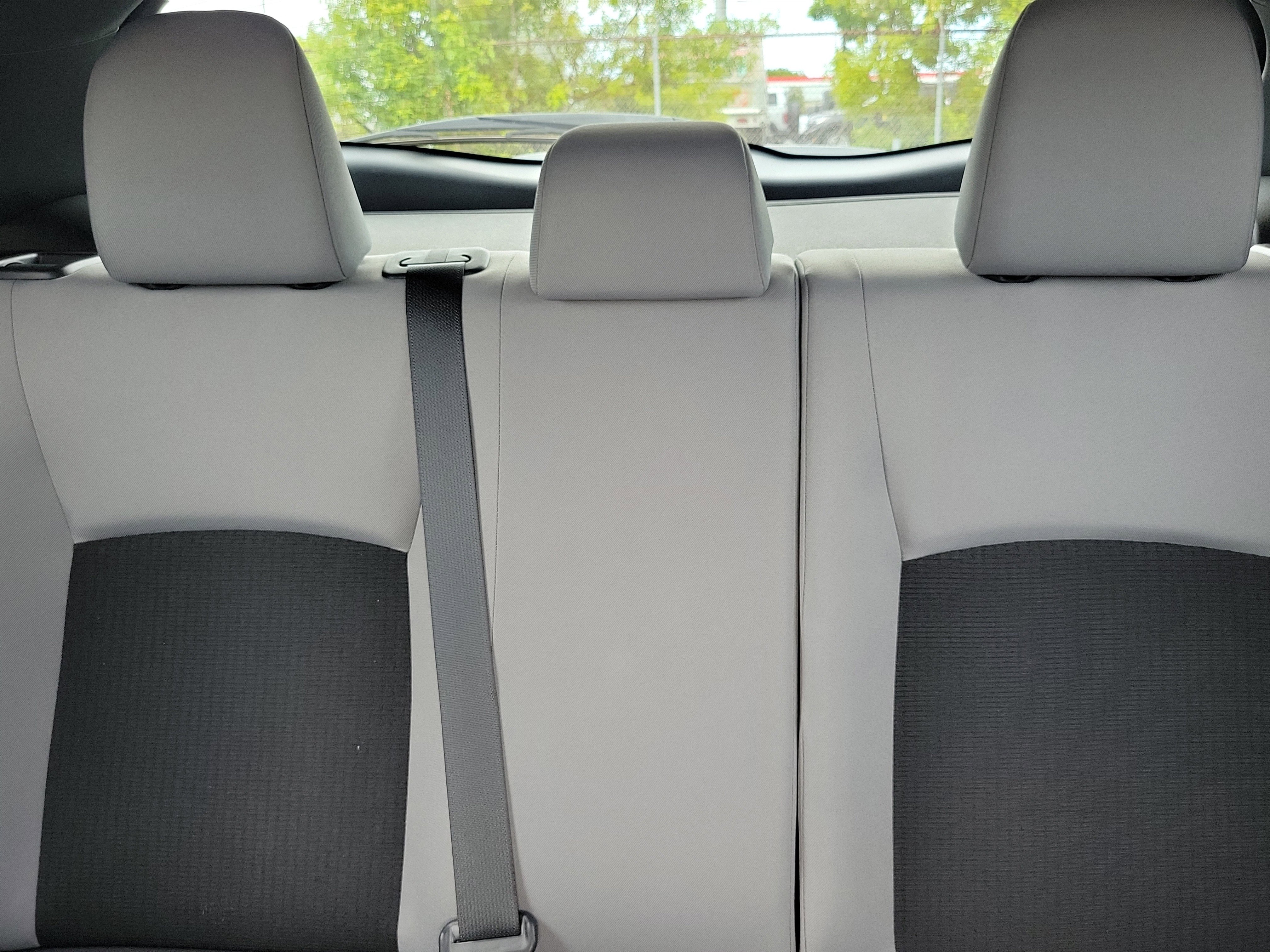 Used 2019 Toyota C-HR XLE FWD image 21