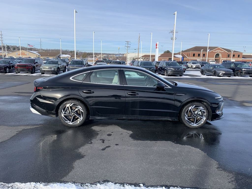 New 2026 Hyundai Sonata SEL AWD/4WD image 9
