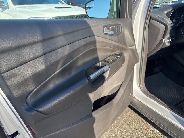 Used 2015 Ford Escape SE image 19