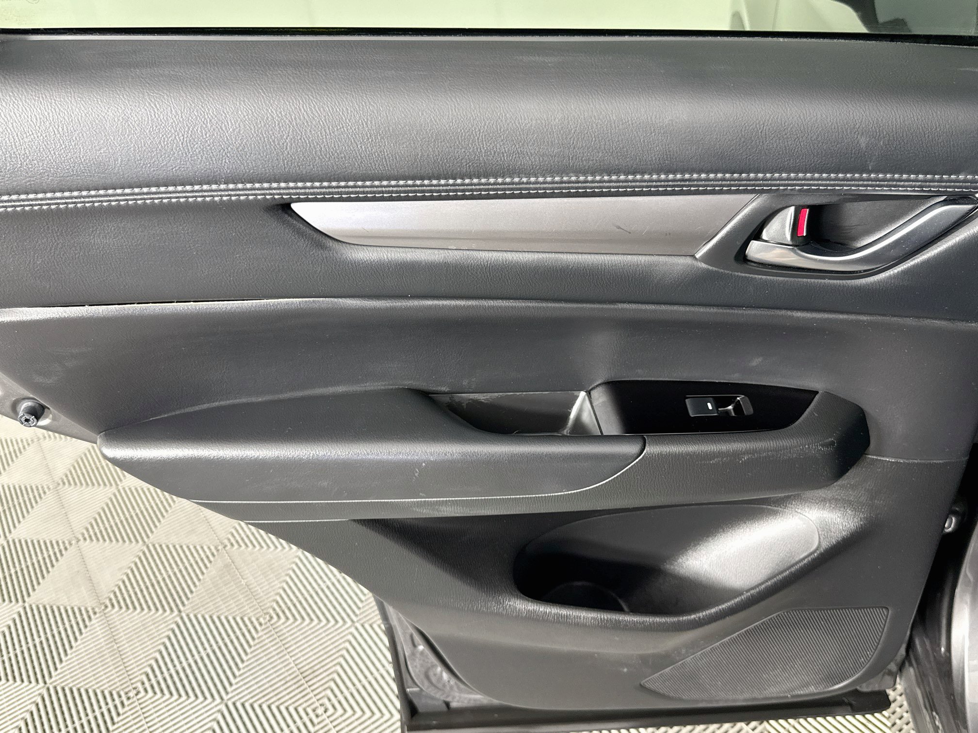 Used 2018 MAZDA CX-5 Touring FWD image 24