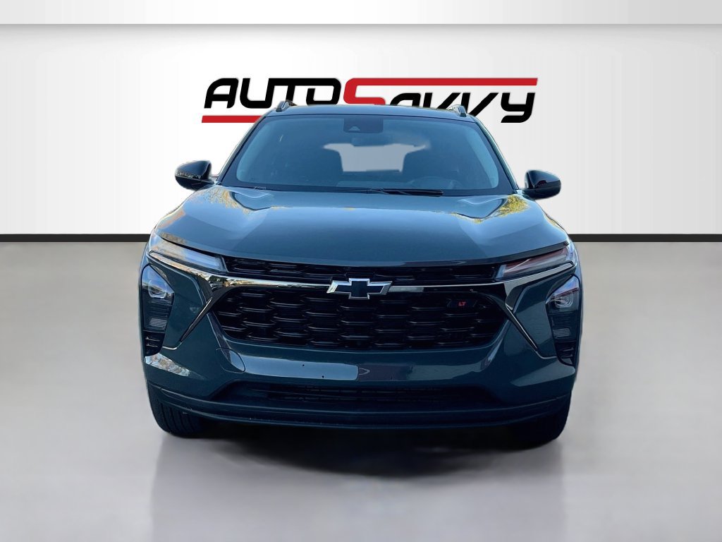 Used 2026 Chevrolet Trax LT w/ Driver Confidence Package FWD image 2