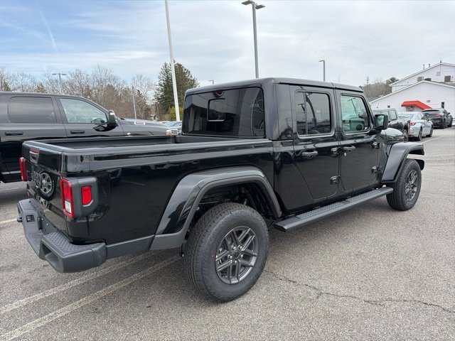 New 2026 Jeep Gladiator Sport AWD/4WD image 3