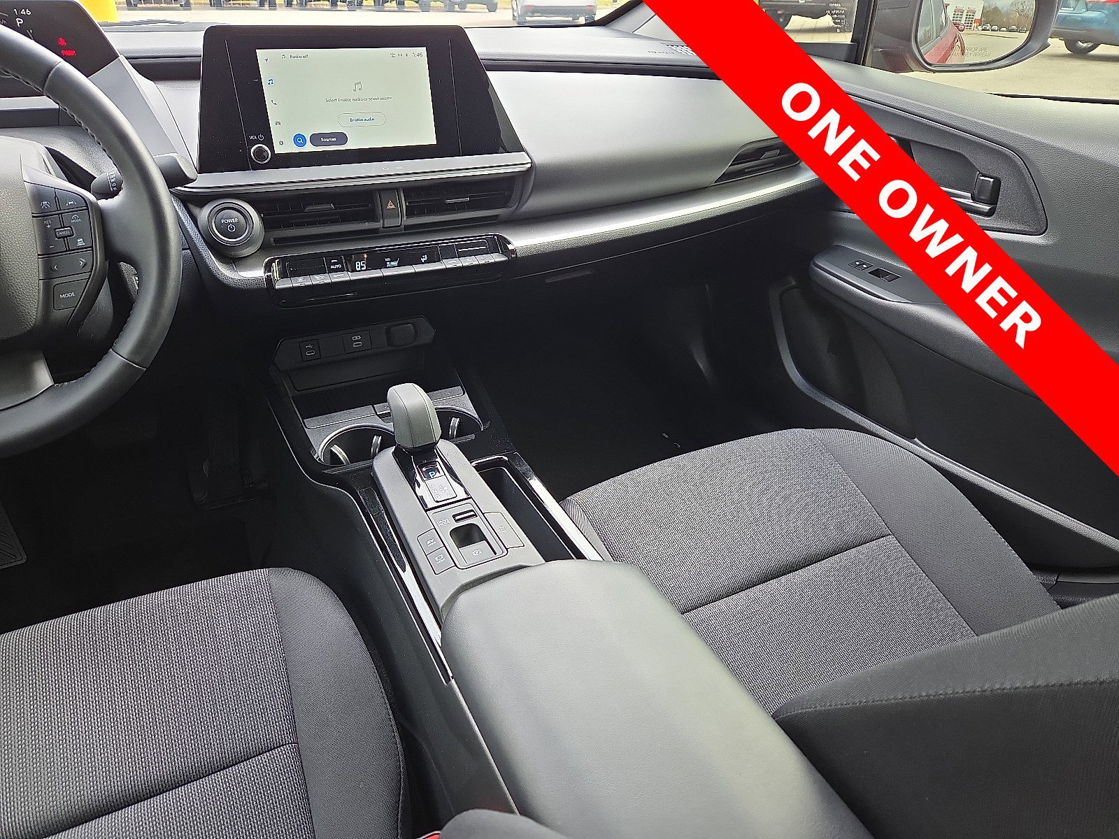 Used 2023 Toyota Prius LE image 12