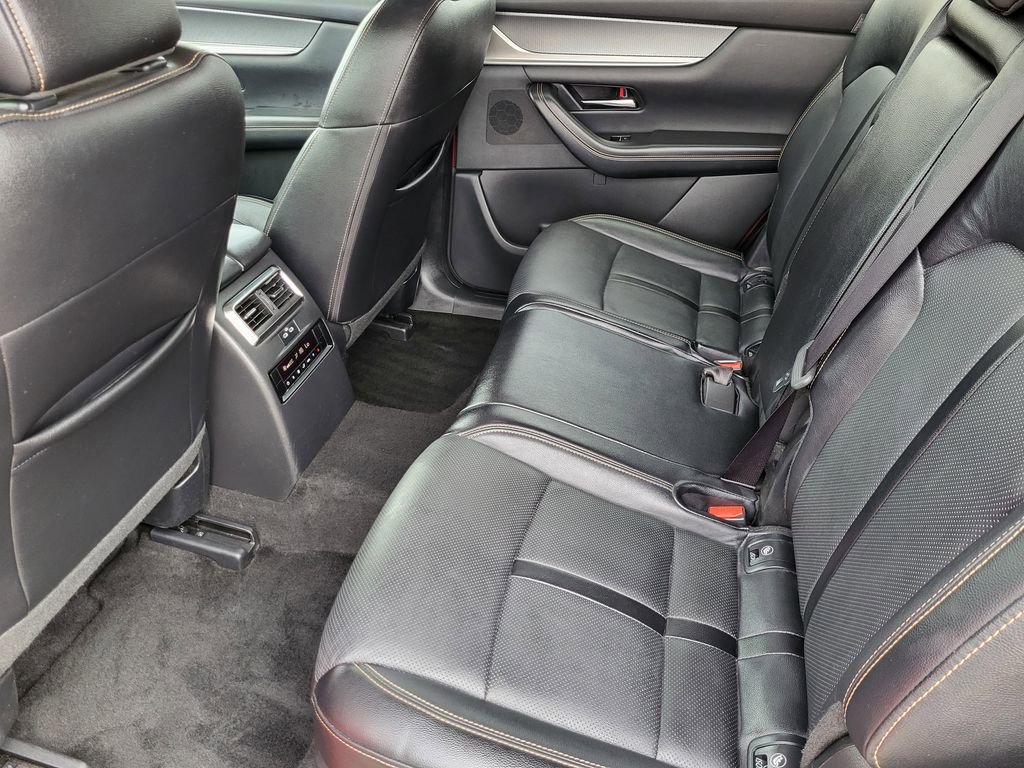 Used 2024 MAZDA CX-90 3.3 Turbo w/ Preferred Plus image 18