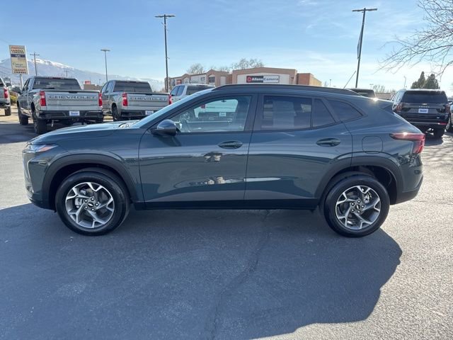 Used 2025 Chevrolet Trax LT image 4