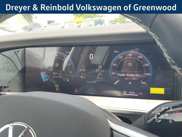 New 2025 Volkswagen Tiguan SE image 26